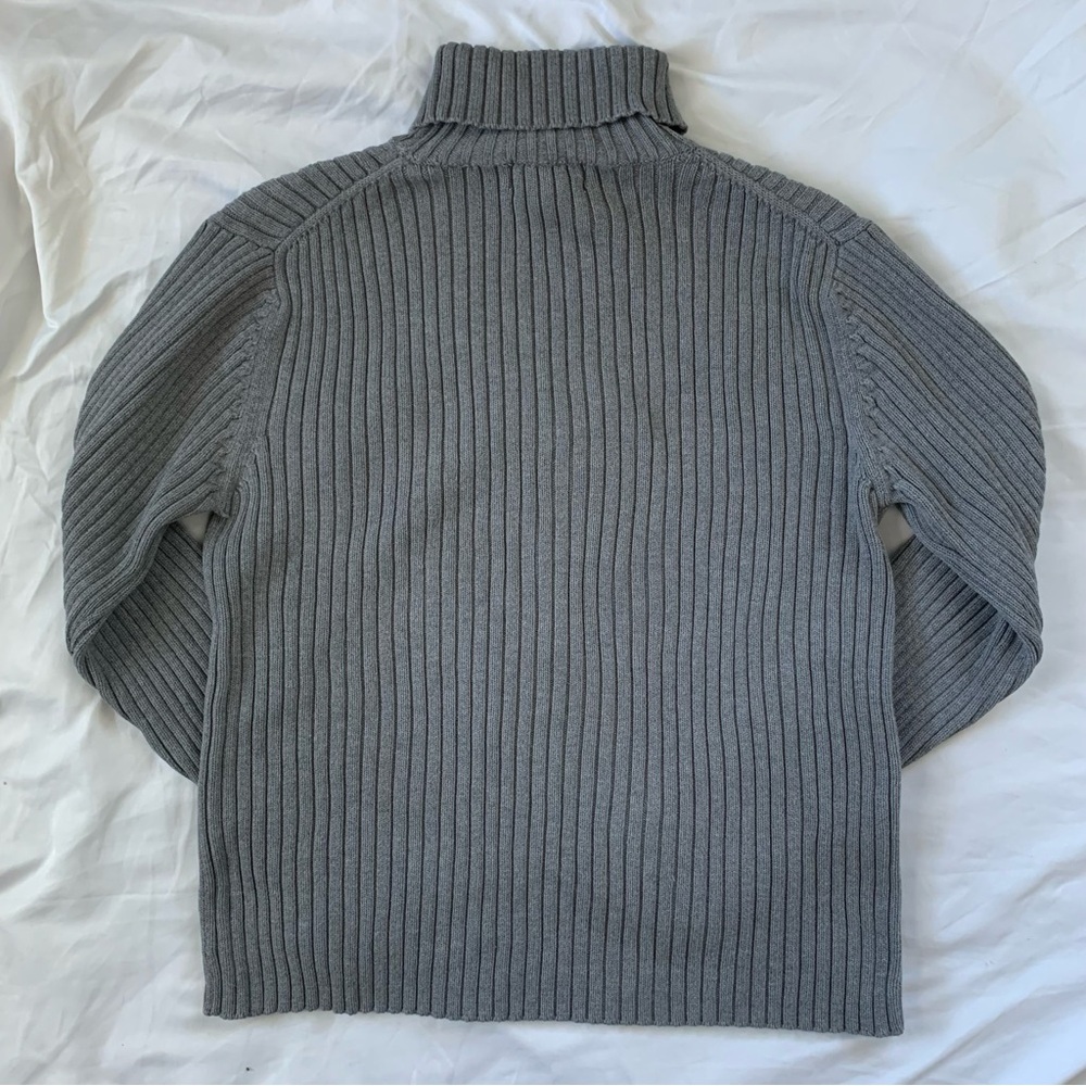 Old Navy Turtleneck Sweater in Gray